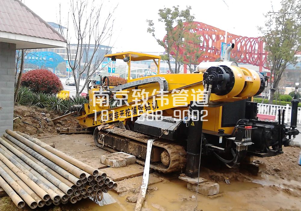 379模范西路拉管置换管道